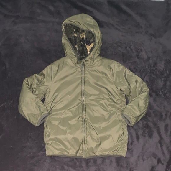 Boys reversible jacket from Old Navy. - Picture 1 of 9